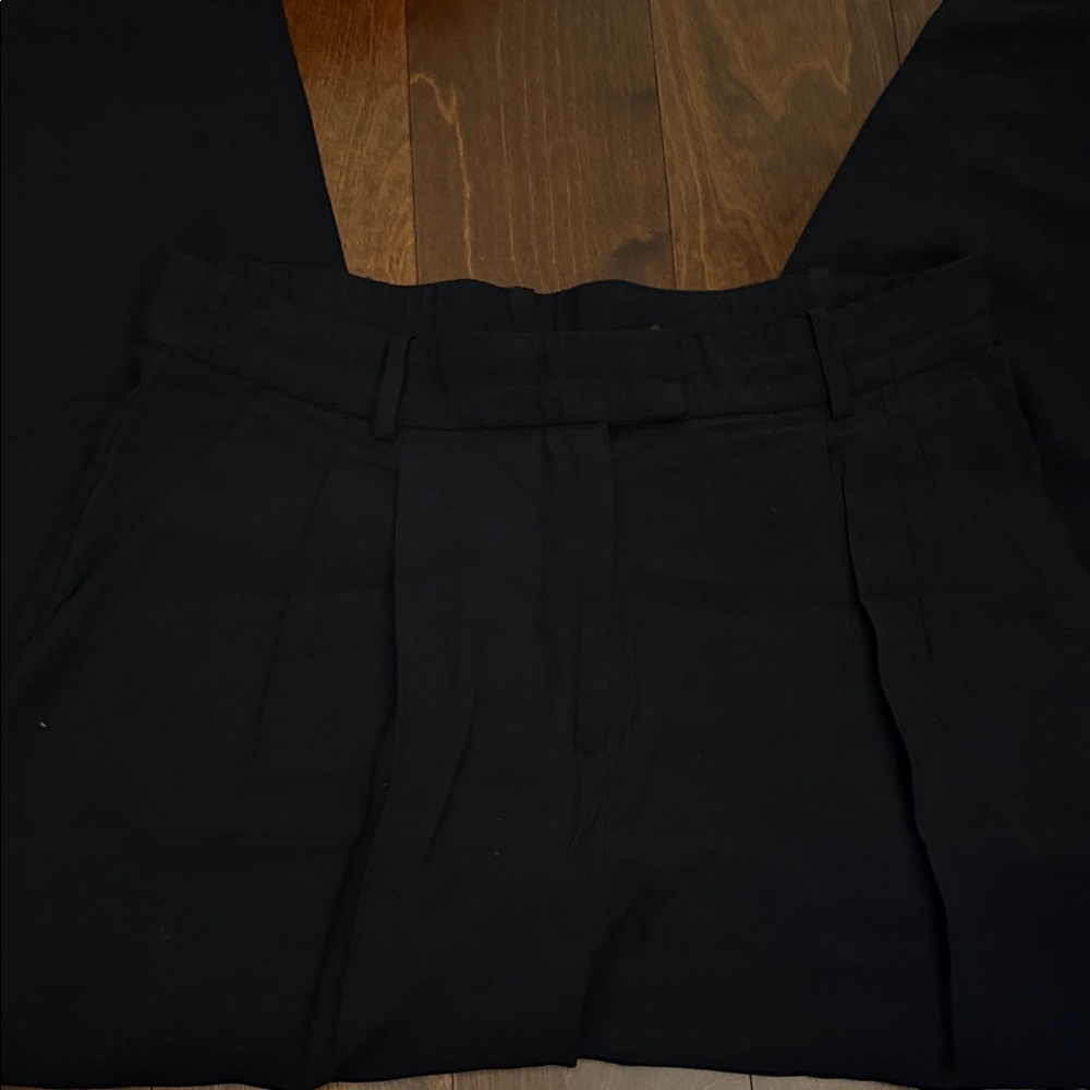 H&M Black Women's Tailored Pleated Trousers - Picture 3 of 3